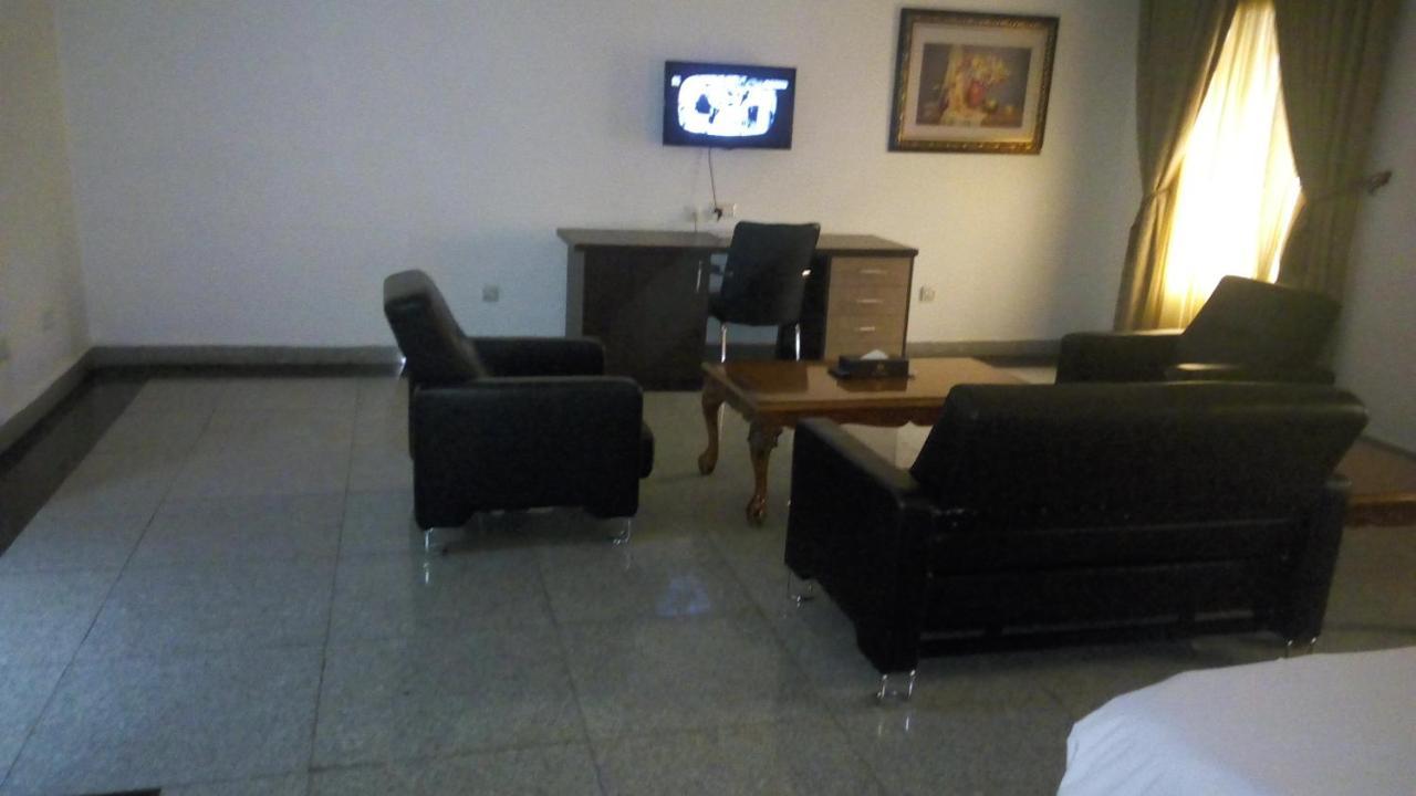 Immaculate Royal Int'L Hotel Owerri Luaran gambar