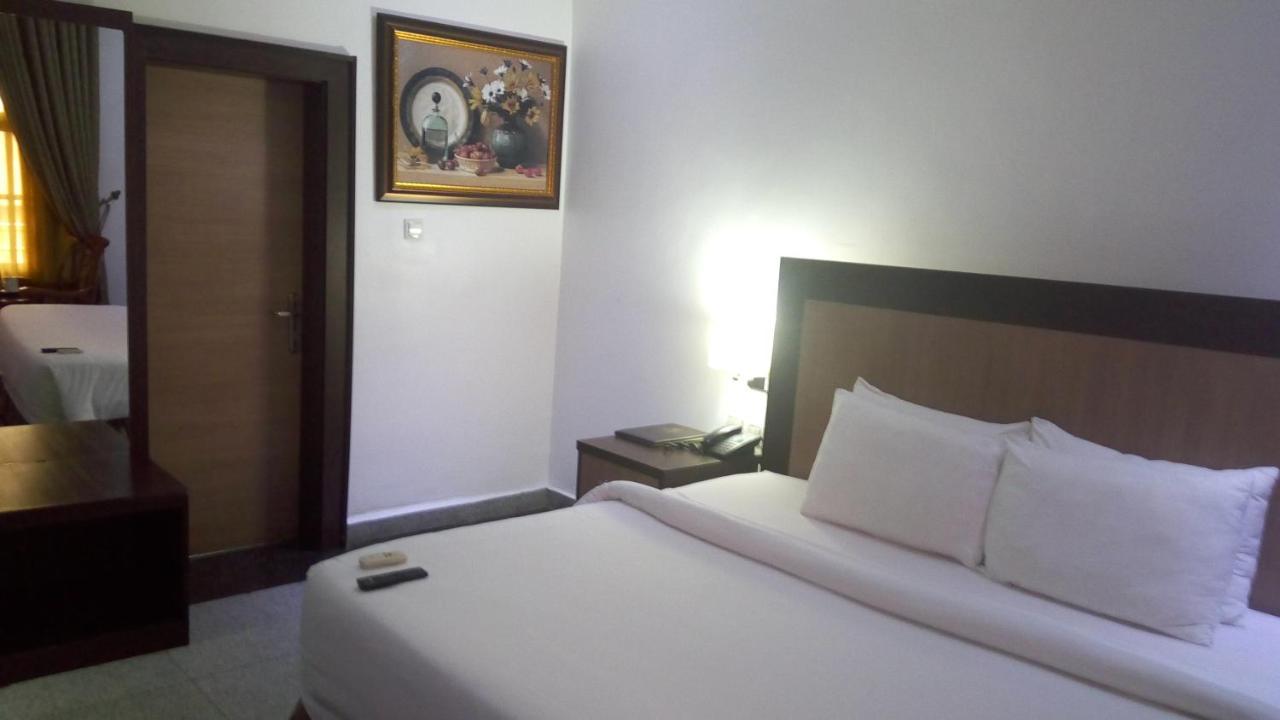 Immaculate Royal Int'L Hotel Owerri Luaran gambar